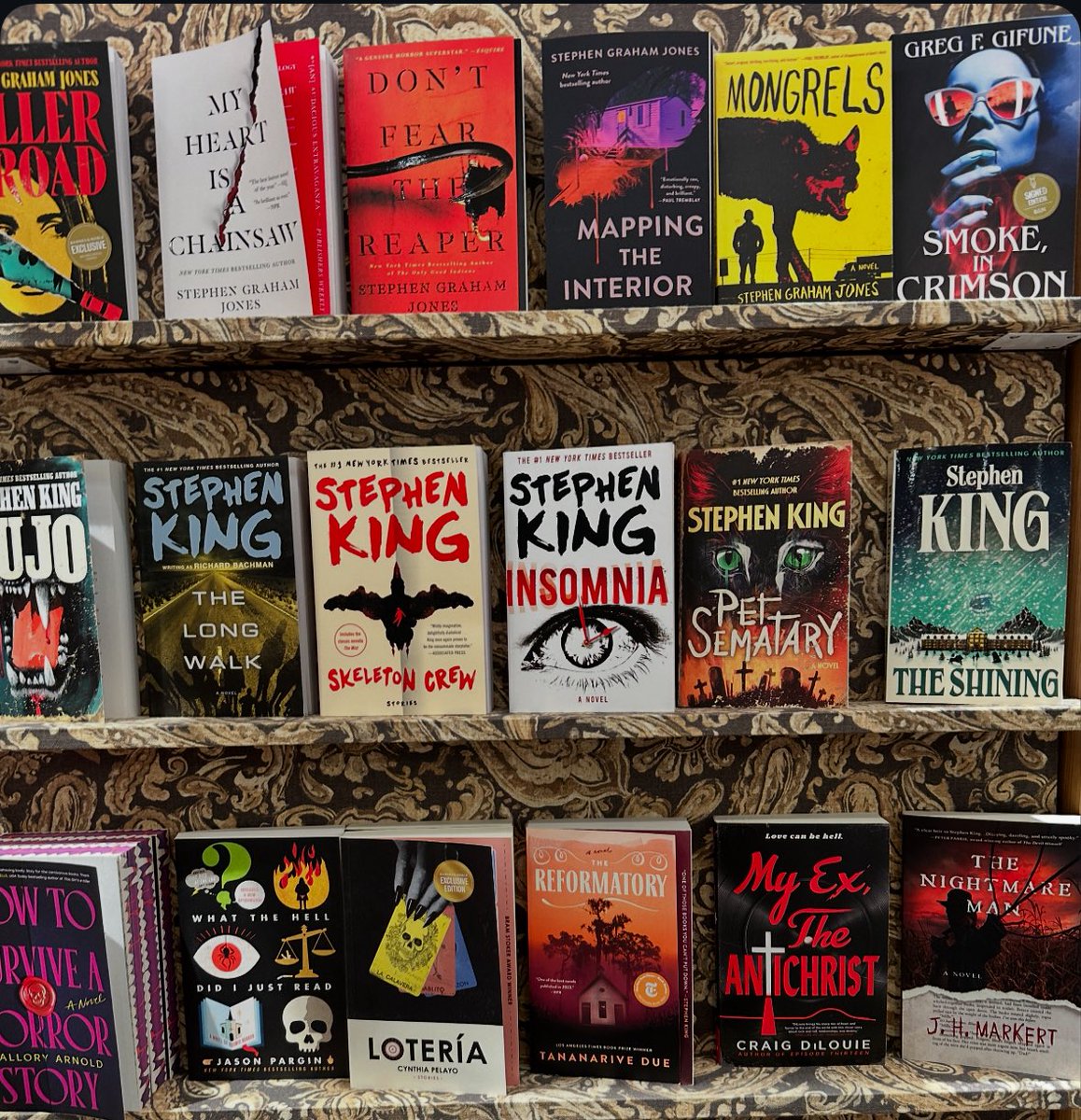 Stopped by the B&amp;N in Wareham, Massachusetts today. The signed copies of THE BLEEDING SEASON sold out, but there are still a few signed copies of SMOKE, IN CRIMSON for anyone looking for one. It’s also part of their buy one, get one at 50% off sale.