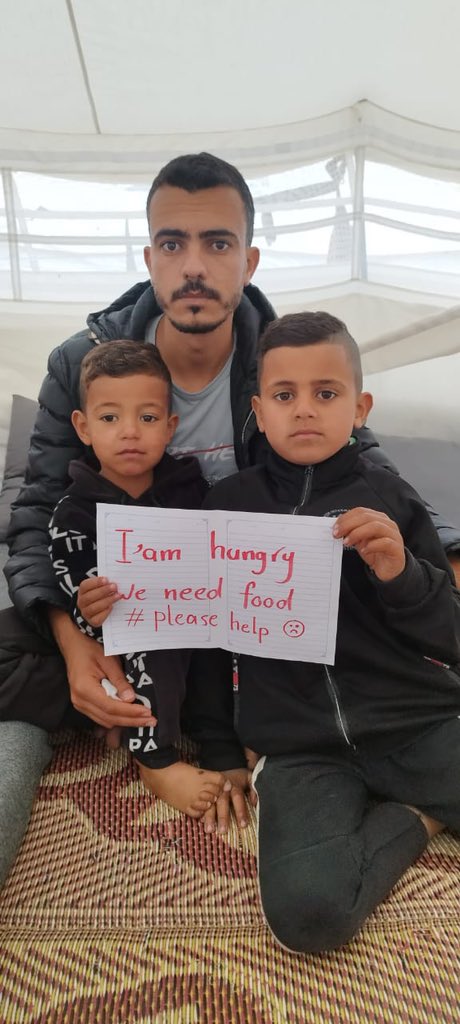 GehadfromGaza's tweet image. The pain in Gaza never fades, and the suffering knows no truce.
Starvation here is not a passing incident, but a policy that advances against us bite by bite, breath by breath, until hunger has become deadlier than bombs—stealing the voices of our children, the sparkle from their…