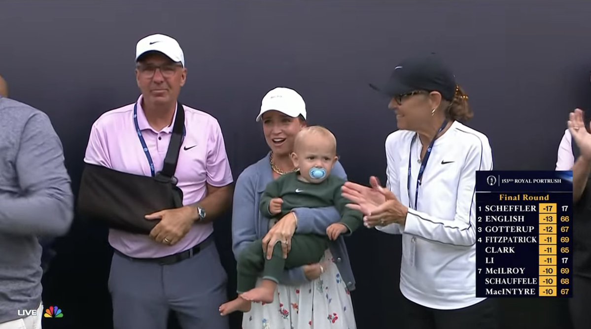 willknightsTFE's tweet image. Scottie's dad has fist pumped so many times the last few years his arm is in a sling