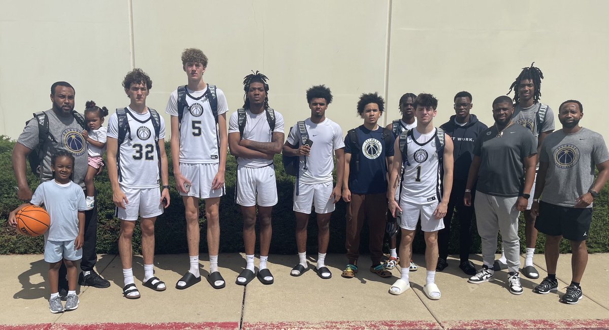 Finished the weekend 4-2 . Great Spring/Summer with these guys ! A lot of talent on this squad . Great kids. Coaches we will be in touch! #OutWork💙💛🏀