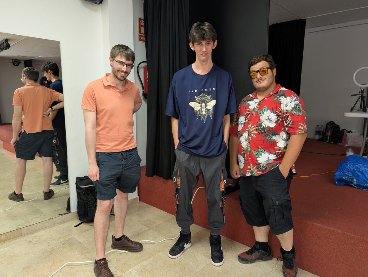 🎮TOP 3 SMASH PALMANYOLA 🎮

🥇 <a href="/GgmAus_/">mAuš</a> 
🥈 Ramonium
🥉<a href="/Nimbledorf/">Duroman21</a>

Resultados completos: start.gg/tournament/sma…

¡Muchas gracias a todos por verlo y por participar! Nos vemos en el próximo.