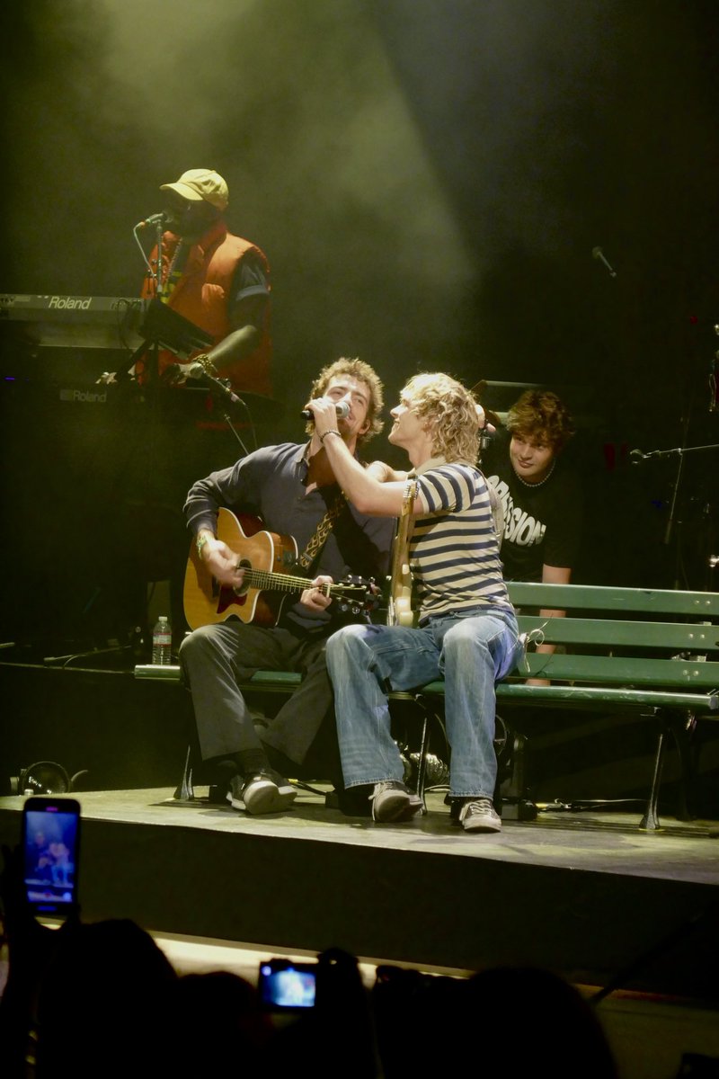 literally only took 2 tde pics on my camera but they r so cutesy idk if i posted them here