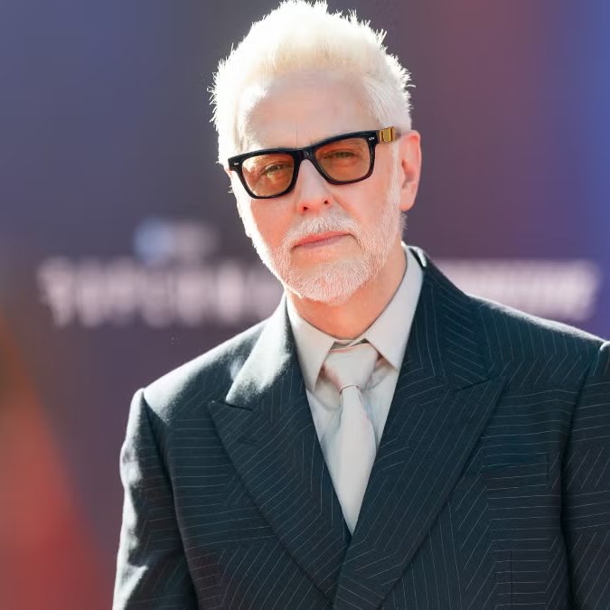 DCUSuperNews's tweet image. James Gunn on the mystery surrounding his 'Superman' semi-sequel
"I mean, it follows Superman. What am I gonna say? I don't know what to say.. I think what we do next is gonna be unexpected"
(@RollingStone | rollingstone.com/tv-movies/tv-m…)