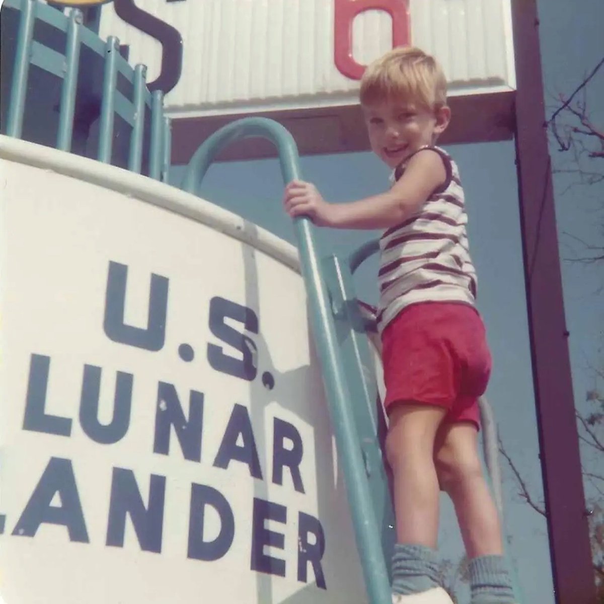 MarkWerling5's tweet image. It鈥檚 the anniversary of the Apollo 11 moon landing. This was a family trip in 1974. Pop culture references to the space program were common in those years. #Apollo11 #SpaceProgram