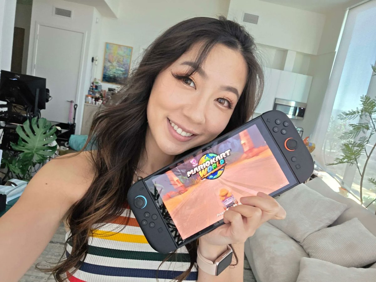 fuslie's tweet image. #NintendoPartner hiiiii i’m live now! playing #MarioKartWorld on #NintendoSwitch2 with @TinaKitten YAYYYY
twitch.tv/fuslie
@NintendoAmerica | ninten.do/6004sB98a