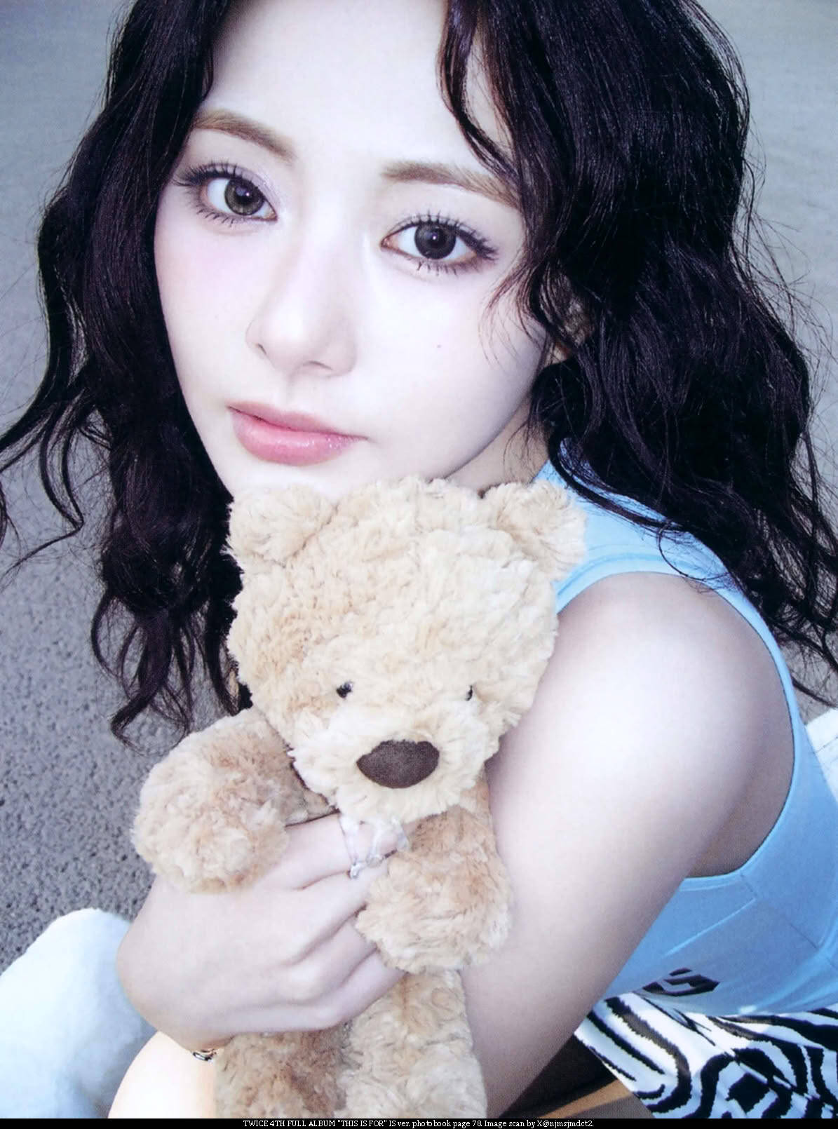 【さょ】Yes,I am tzuyu フォトブック ツウィ TWICE Yes, I am Tzuyu: 1ST PHOTOBOOK (Peach ver.)/TZUYU (TWICE)