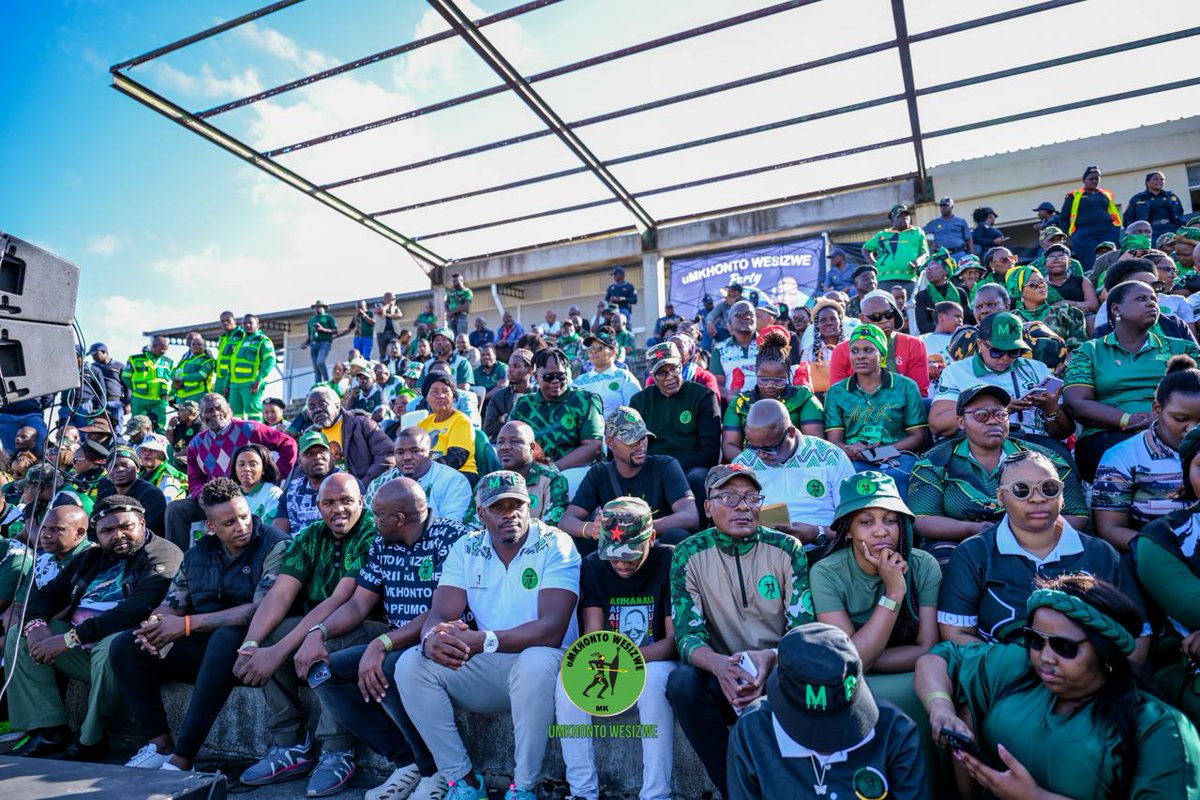 MkhontoweSizwex's tweet image. Today, the uMkhonto weSizwe Party hosted the Syabalanda Prayer at the Manguza -Zuma Sports Ground.
The event was graced by H.E. President Zuma, the Deputy President, National Chairperson, Deputy Chairperson, Treasurer General, KZN Provincial Convenor, Youth League President and…