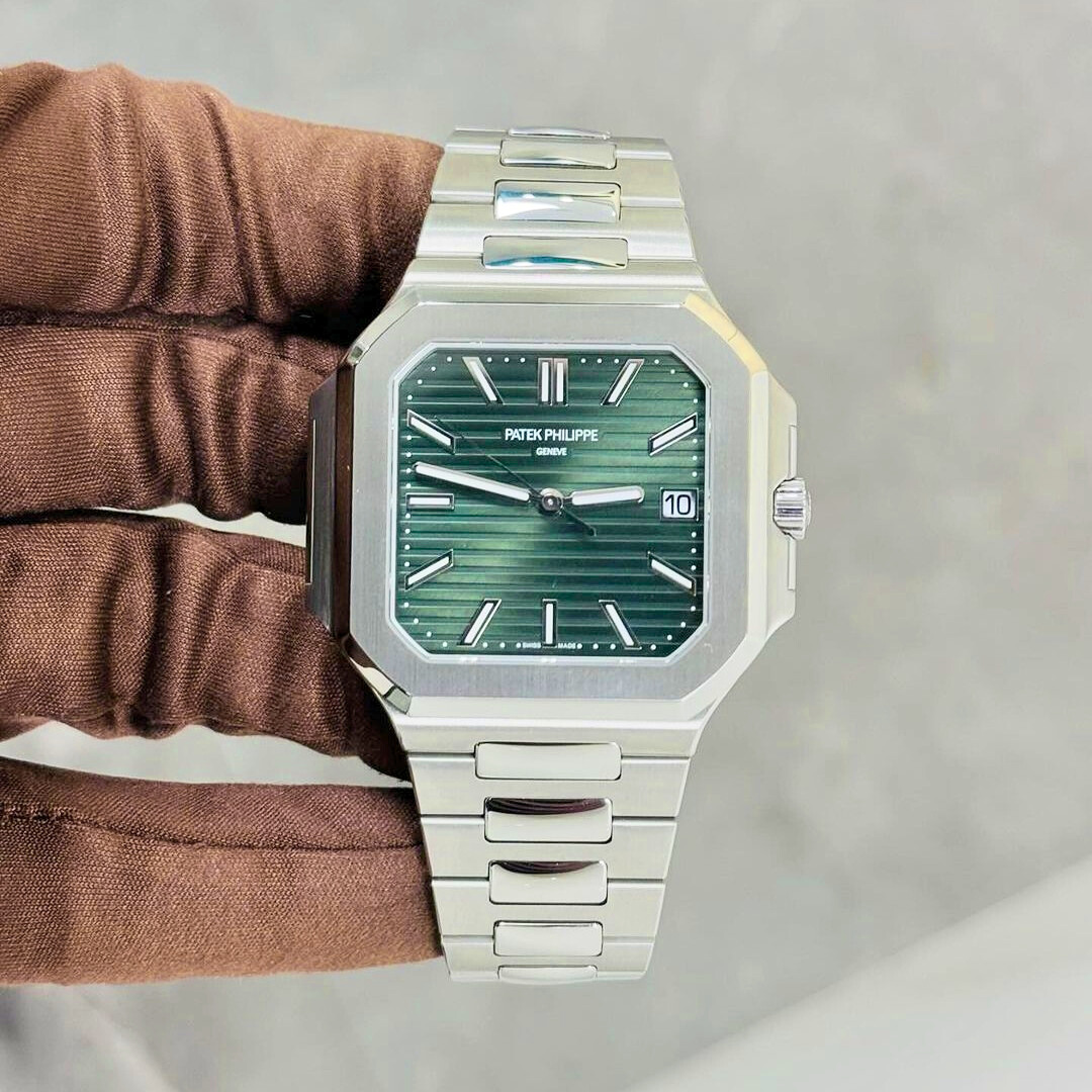 JakesVision's tweet image. Fresh In.  

New Patek Cubitus 🟩  

FCFS · Full Set · DM