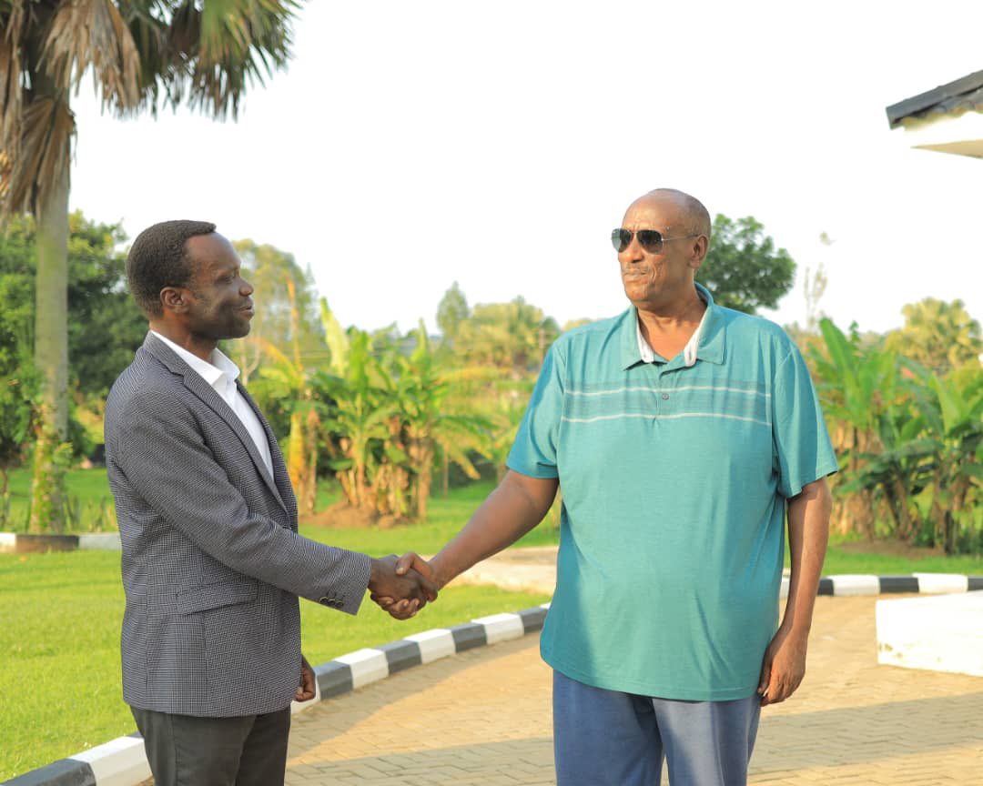 Breaking news 🚨#CalvinforEastern paid a courtesy visit to retired General Salim Saleh at his Gulu residence, seeking guidance and wisdom from the seasoned leader. The meeting allowed Hon. Echodu to benefit from Gen. Saleh's vast experience &amp; insight, potentially informing his