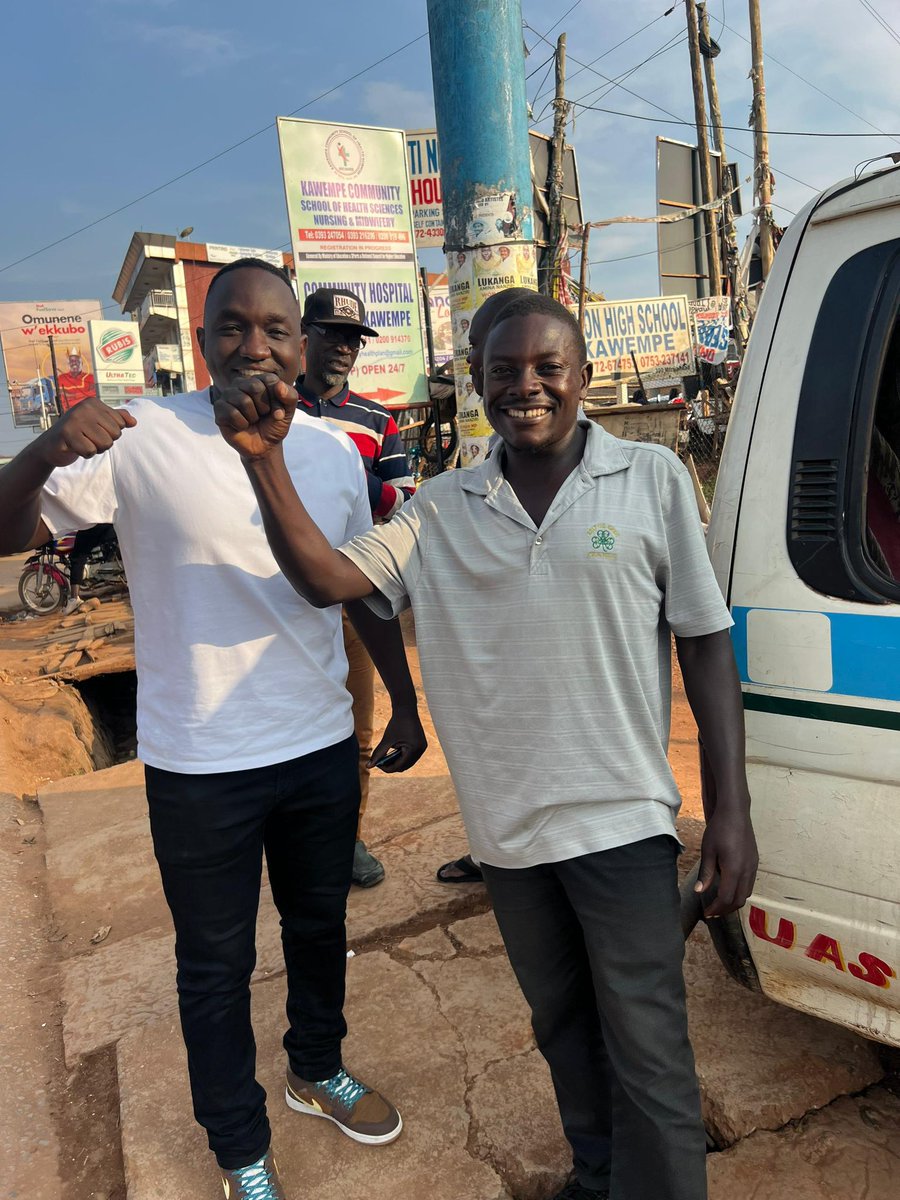 DorothyWillz's tweet image. Today Mayor hopeful @HamzaKasozi_ passed by
Wekembe market Kawempe A Nabweru Division, Nansana municipality.