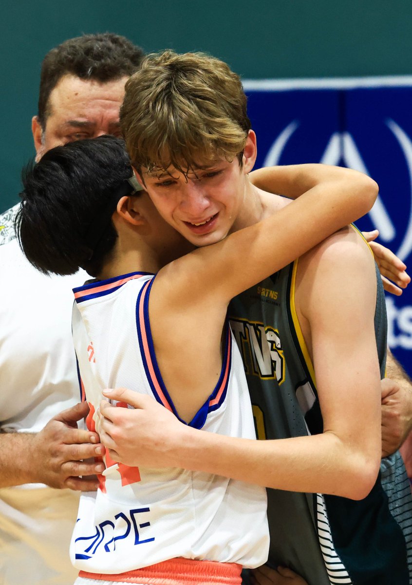 🏀 ¡Primer finalista confirmado! 🏀
Sivar Sports Academy se clasificó a la gran final del Torneo Apertura 2025 de la Liga de Desarrollo U14 Masculina, tras vencer en un cerrado encuentro a SPARTANS Basketball Academy con marcador de 48 a 43.

#LigaDeDesarrolloU14 #FESABAL