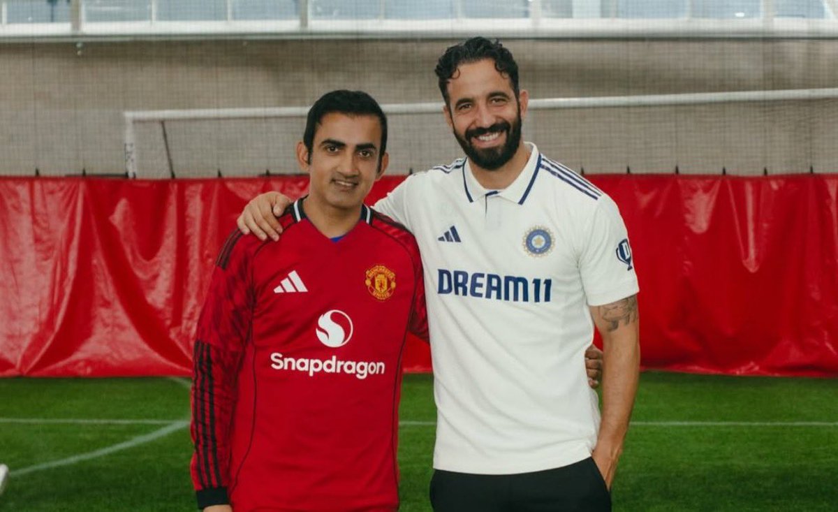 Gautam Gambhir with Manchester United Head Coach Ruben Amorim. 

I can say one thing- Both will be jobless at the end of this year at least 😄