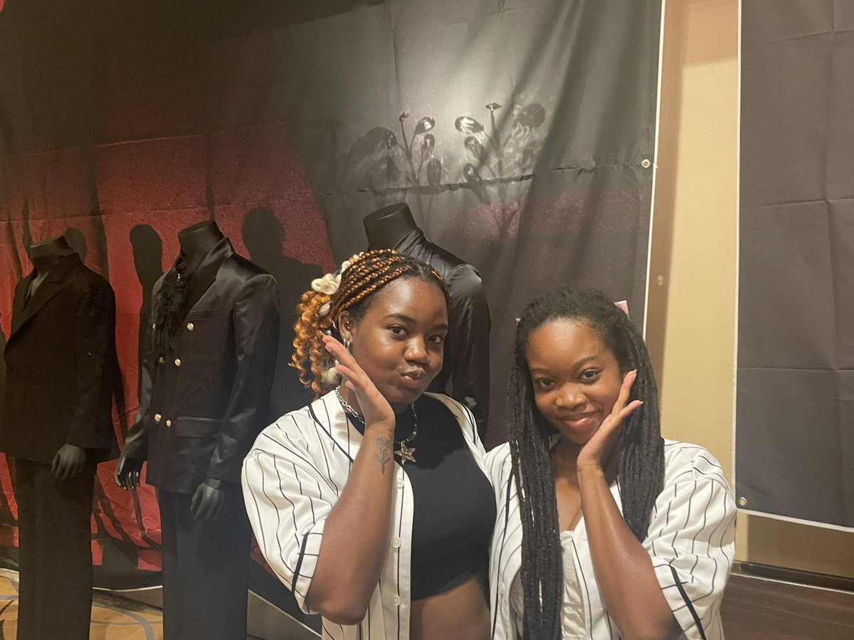 minsangsmoon's tweet photo. T MINUS 1 DAY TILL ATEEZ IN ORLANDO @ATEEZofficial 😛😛😛😛

#ATEEZ #ATEEZpopup #inyourfantasypopup https://t.co/SUPfHGLXsX