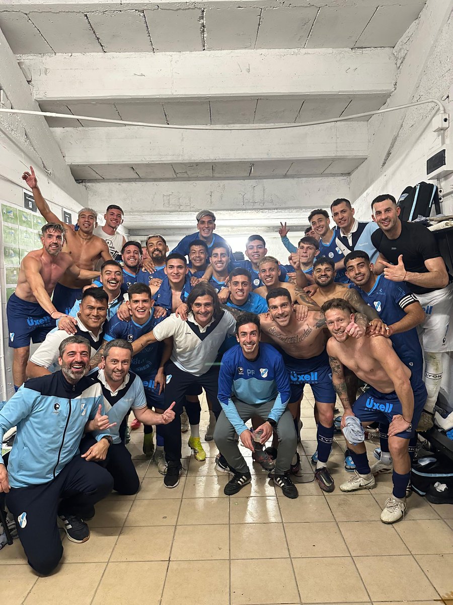 UNIDOS ⛽️🩵 ¡Salud, Gasoleros! 🍷
Aguante Temperley, siempre.