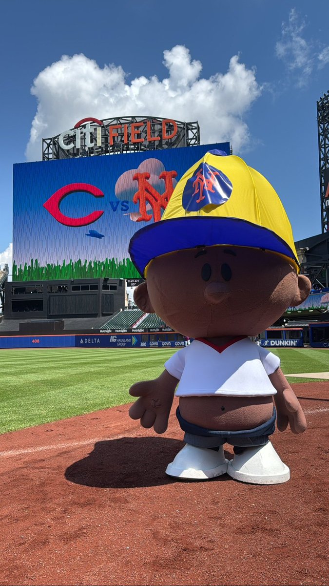 JimmySullivanBC's tweet image. The Mets are 1-0 with Backyard Baseball legend Pablo Sanchez in attendance