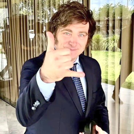 CAMPAÑA DE SEGUIDORES LIBERTARIOS QUE NADIE TENGA MENOS DE 10.000 SEGUIDORES🦁🦁
 🚨 SEGUIME y TE SIGO 
- Dale RT y TE SIGO
 -RESPONDE este tw y TE SEGUIMOS