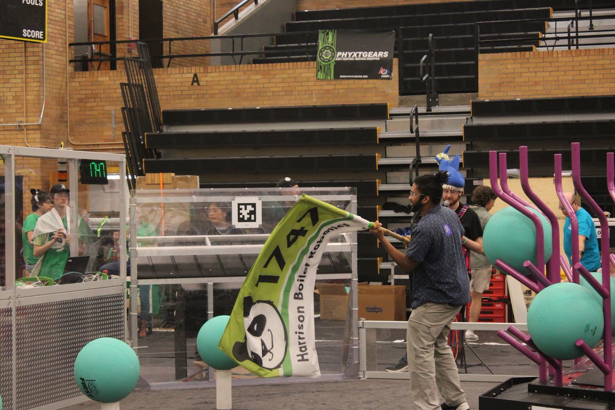1747robotics's tweet image. Some more pictures from RiverBOaT Rumble! 🐼💚