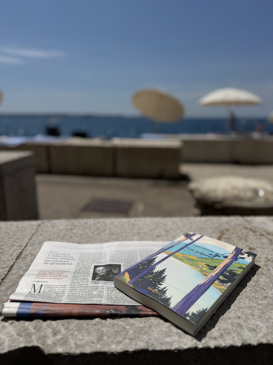 Nórdica Libros (@nordica_libros) on Twitter photo En Piran, Eslovenia, leyendo la estupenda reseña que dedica Marta Sanz en <a href="/babelia_elpais/">Babelia</a> de <a href="/el_pais/">EL PAÍS</a> a «Los pájaros», de Tarjei Vesaas. Una maravilla para disfrutar este verano.
#lospajaros 
#tarjeivesaas 
#noruega 
#literaturanoruega En Piran, Eslovenia, leyendo la estupenda reseña que dedica Marta Sanz en <a href="/babelia_elpais/">Babelia</a> de <a href="/el_pais/">EL PAÍS</a> a «Los pájaros», de Tarjei Vesaas. Una maravilla para disfrutar este verano.
#lospajaros 
#tarjeivesaas 
#noruega 
#literaturanoruega