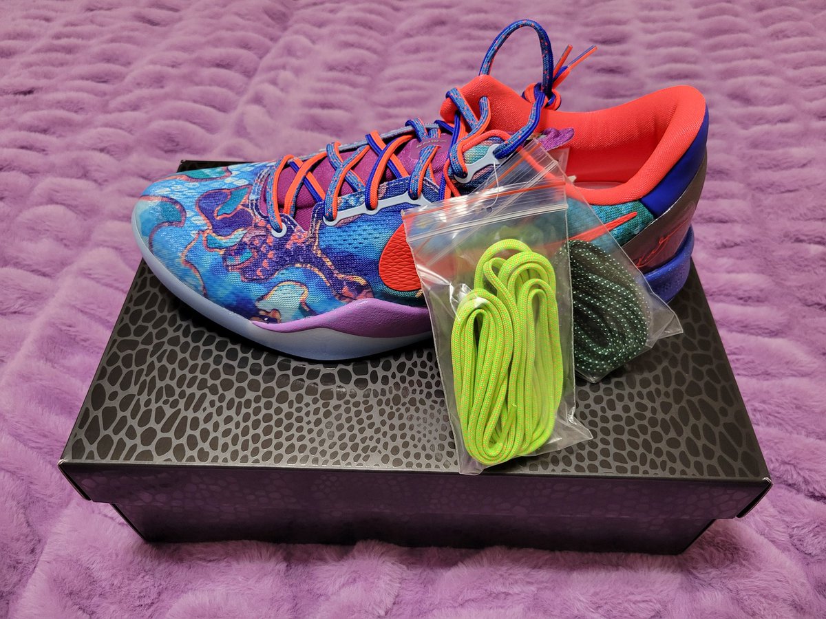 <a href="/SellKicksSunday/">SellKicksSunday</a> Nike Kobe What The
Size 12 - DS
$250