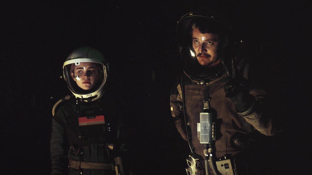 pedro pascal is collecting protective dad roles where he risks the universe to save his child like they’re infinity stones and i’m so fucking here for it every time