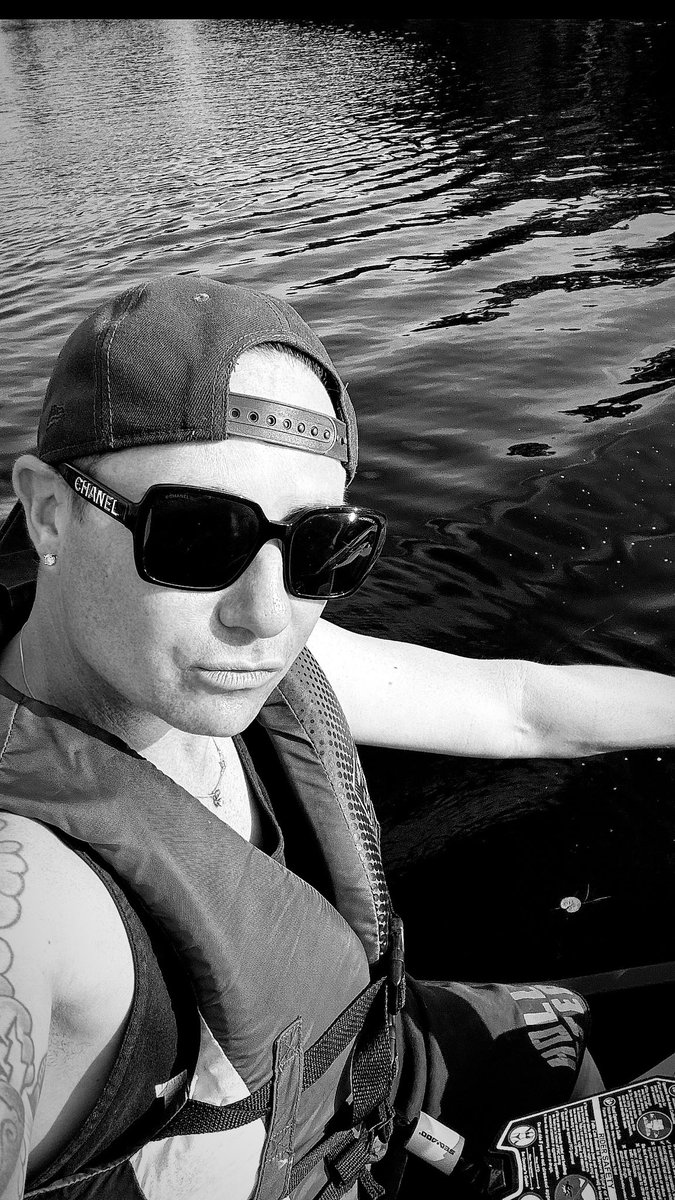 Sunday Sea-doo!!! 🌊🌊🌊

#sundayvibes #sundayseadoo #seadoo #michaelkuluva #chanel #kuluva #seadoospark #seadoolife