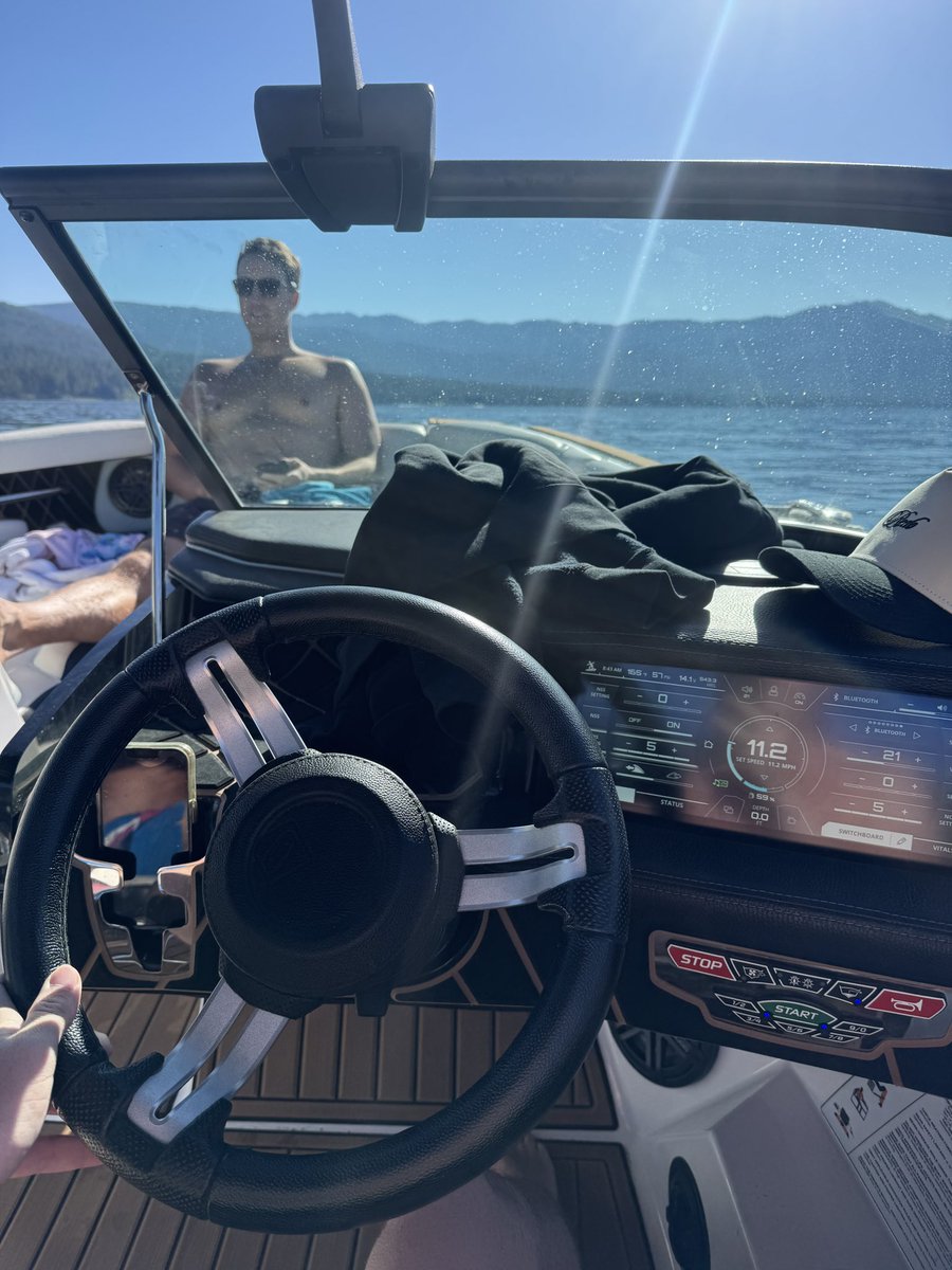 masonnwarnerr's tweet image. Nothing better than an early morning ski and wake-surf sesh in Tahoe