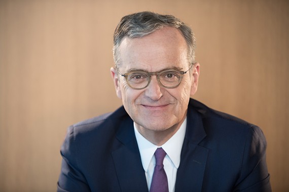 Devinez ce qu’on découvre ?
Parmi ceux que P. Moscovici a planqué à la Cour des Comptes, on retrouve… Roch-Olivier Maistre !

Vous savez l’ancien président de l’ARCOM qui a interdit C8

À + 70 ans, il continuera donc à percevoir 10 à 12 000€ par mois

La corruption macroniste !