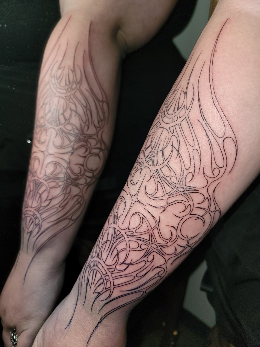 zurastral's tweet image. Celestial sigil armour for Aurora ♡
#celestialsigilism #sigilism