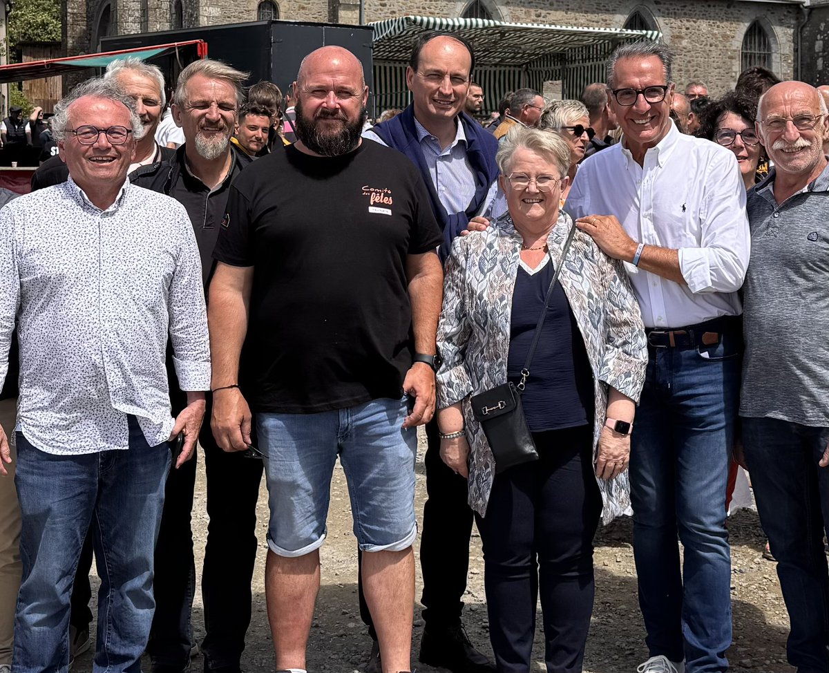 yfavennec's tweet image. Du « petit déjeuner aux tripes » à St Calais du Désert en passant par « l’Endurathlon »de St Denis de Gastines, le « cochon grillé » de Vautorte et la « fête des blés d’or » de Loiron-Ruillé : un dimanche de juillet sur le terrain toujours à votre rencontre. #Mayenne