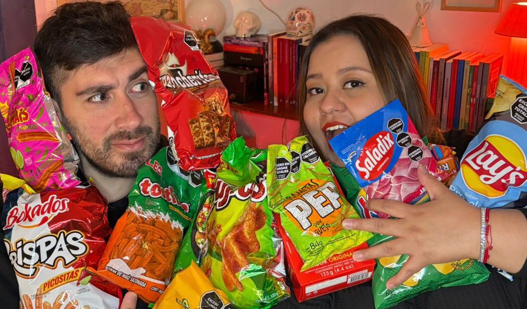 Soynachoide (@soynachoide) on Twitter photo ⚠️⚠️ 21 HS ARG ⚠️⚠️
🟢⚪️🔴 ¿PICANTE O DULCE? 🔵⚪️🔵
Duelo de snacks y golosinas con <a href="/zaigb/">carlos mendez</a>
Los esperamos...
twitch.tv/soynachoide ⚠️⚠️ 21 HS ARG ⚠️⚠️
🟢⚪️🔴 ¿PICANTE O DULCE? 🔵⚪️🔵
Duelo de snacks y golosinas con <a href="/zaigb/">carlos mendez</a>
Los esperamos...
twitch.tv/soynachoide