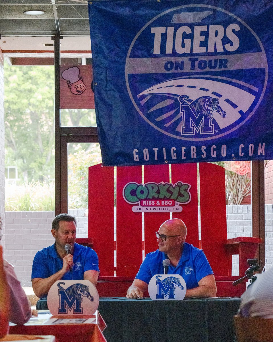 TigersAthletics's tweet image. Tigers on Tour: Nashville Edition ๐ค
Shoutout to everyone who showed up to Corkyโs in Brentwood yesterday! We loved seeing Memphis blue in the Music City โ๏ธ