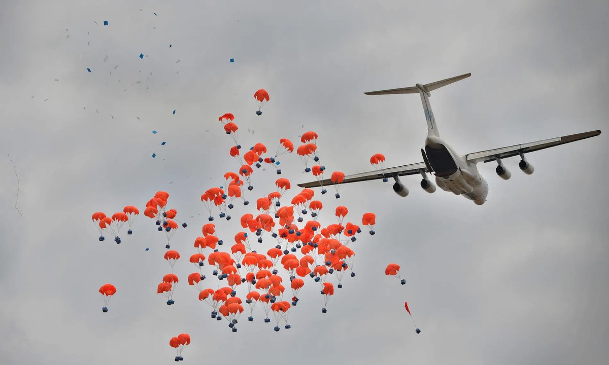 afalkhatib's tweet image. Food airdrops can save lives! The hunger crisis in Gaza has reached truly horrific levels; aid distribution is not working as intended, and half of the Strip's population is unable to access the most basic of their needs. It's time to deploy food airdrops as a temporary measure…