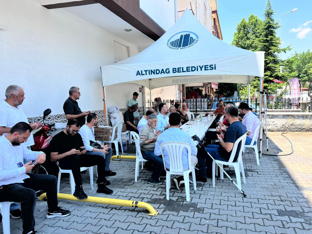 Yönetim Kurulumuz ile birlikte Gazimiz Ümit Kütük'ün vefat eden annesi için okutulun Mevlid'e katıldık.

Merhumeye Allah'tan rahmet; gazimize, ailesine ve yakınlarına baş sağlığı ve sabır dileriz.
<a href="/TC_icisleri/">T.C. İçişleri Bakanlığı</a> <a href="/tcailesosyal/">T.C. Aile ve Sosyal Hizmetler Bakanlığı</a>