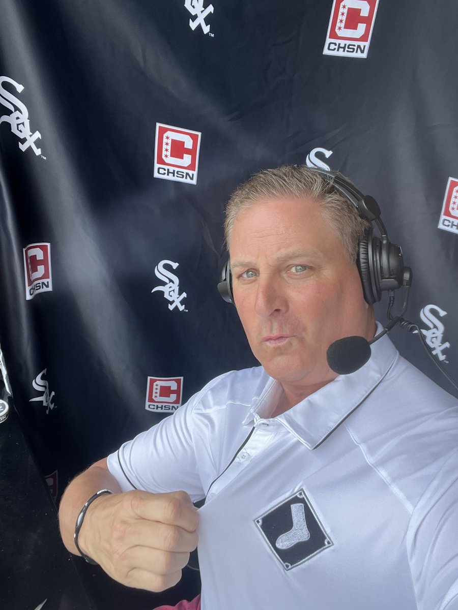 Plesac19's tweet image. 4 run 1st for the @whitesox !! The “rally polo” is alive !! Let’s go ! If it ain’t broke … don’t fix it ! LETS GO !
