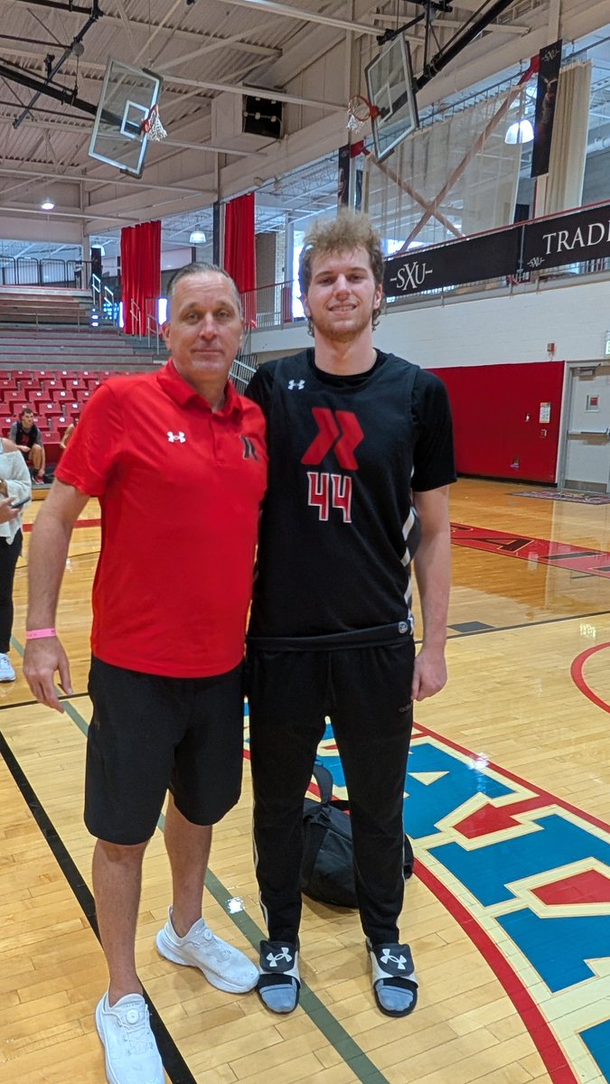 Played my final AAU travel game, scoring double digits, with a 72-52 win in Chicago. We went 4-2 this weekend.  This program, these families, these coaches, and these players are some of the best people I have ever been around.  Redline will always be family.  Much love.