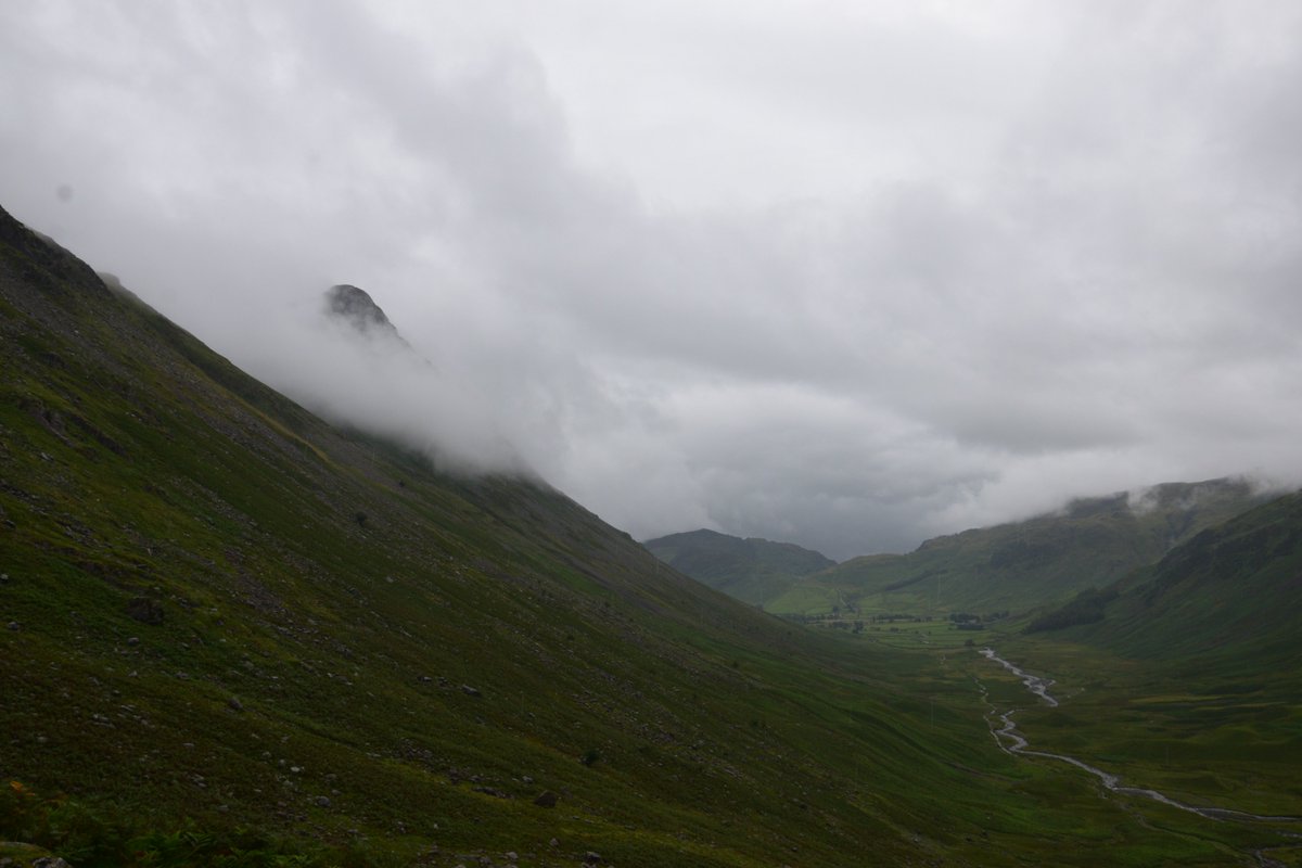 Following in the footsteps of the greats, I went for a short walk (upon arrival today) through the valleys of the Lake District! Admittedly, a wet end of the day, but still exciting.