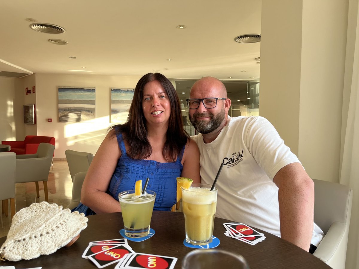GLansdall's tweet photo. Happy 40th to my beautiful wife ❤️ https://t.co/zfebOw7sMm