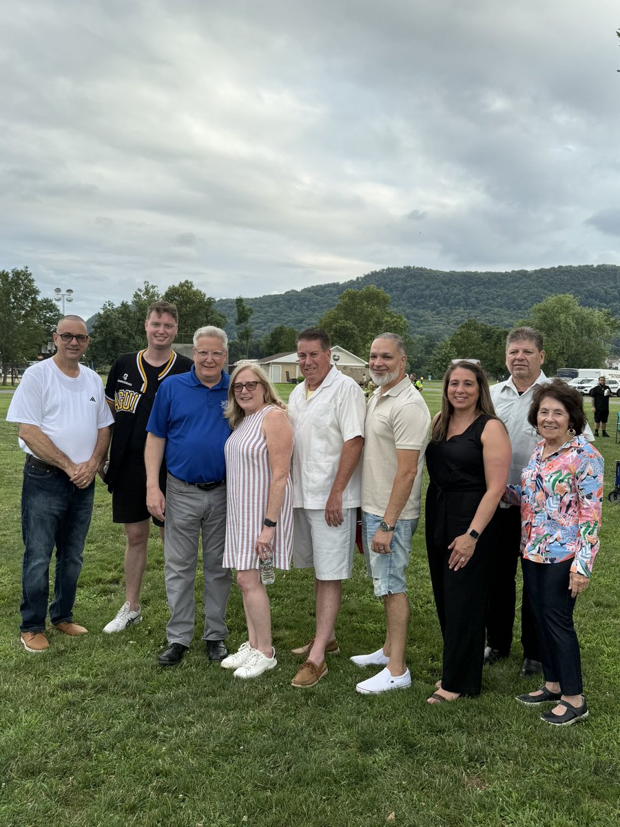 MarkSvensson's tweet image. What an amazing time at the Town of Haverstraw’s 6th Annual Latin Night. It was an evening filled with music, dancing and great company of friends. A big thank you to Supervisor Howard Phillips, Deputy Supervisor Cancel, Councilmen Johnny Ortiz and Ralph Kirschkel, and everyone…