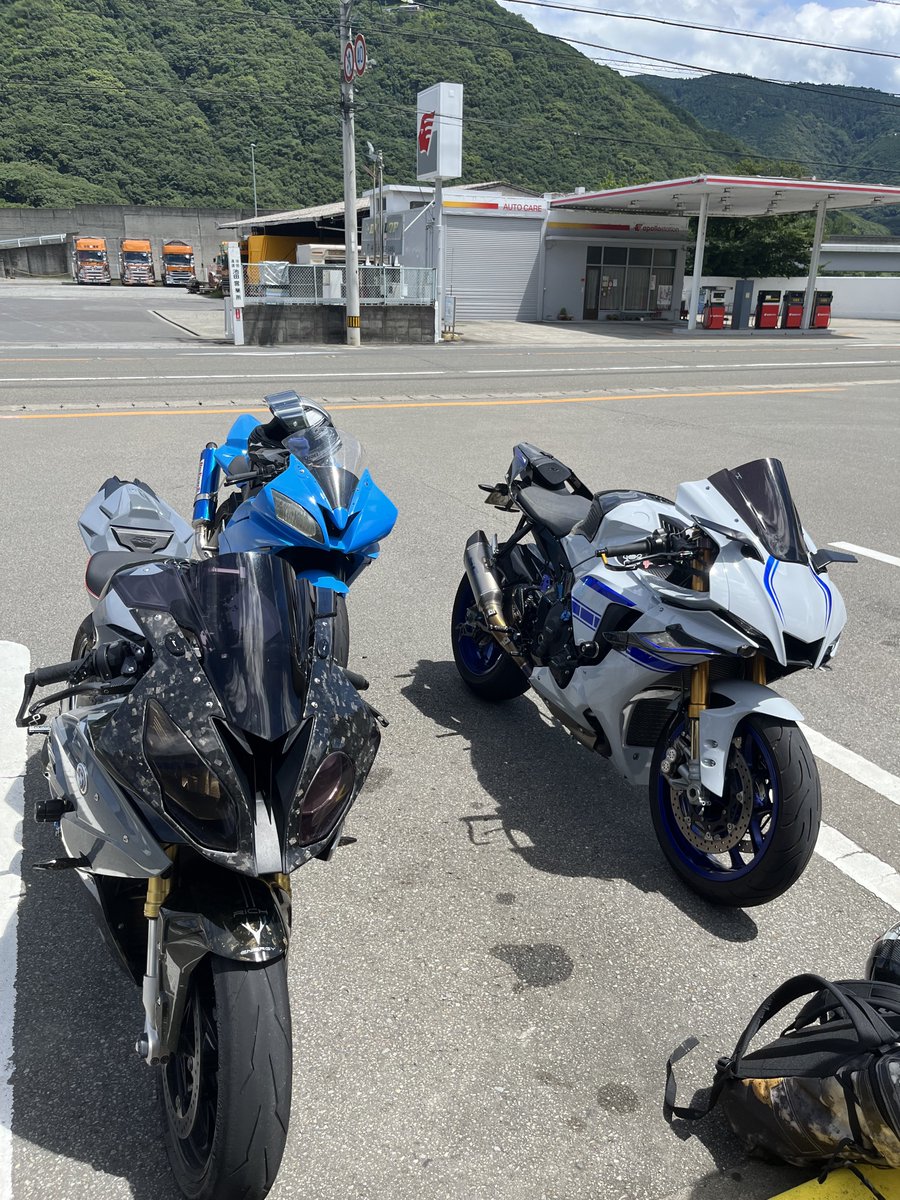 yzf_2c0's tweet image. MTおつ〜
500キロ走った後に飲む酒は沁みた
あとバイクのシートより居酒屋のイスの方が柔らかかった