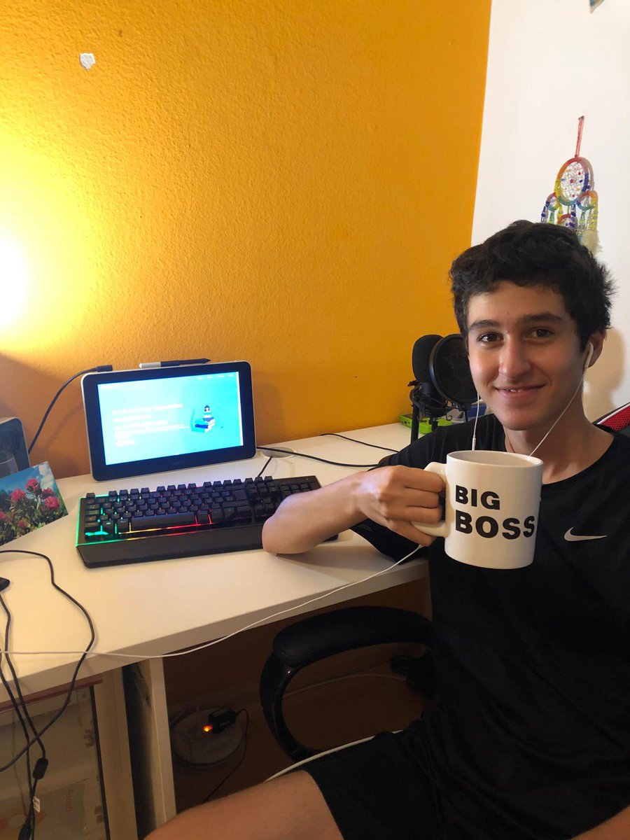 siyabuilt's tweet image. 14-year-old me convinced I built the next Facebook: