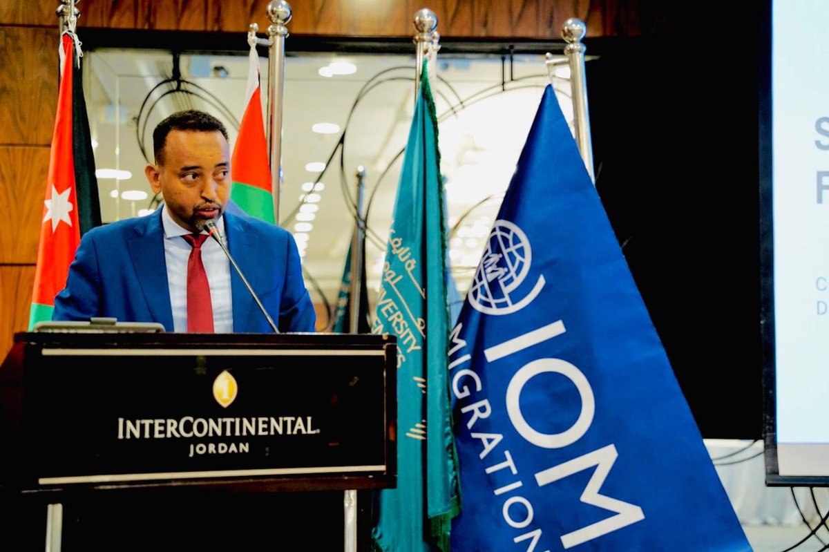 SONNALIVE's tweet image. Somalia’s CID chief, Brig. Gen. Mukhudin, attended a regional security conference in Jordan focused on irregular migration. He presented Somalia’s efforts against smuggling &amp;amp; trafficking crimes and called for stronger regional cooperation.
#Somalia #AntiTrafficking