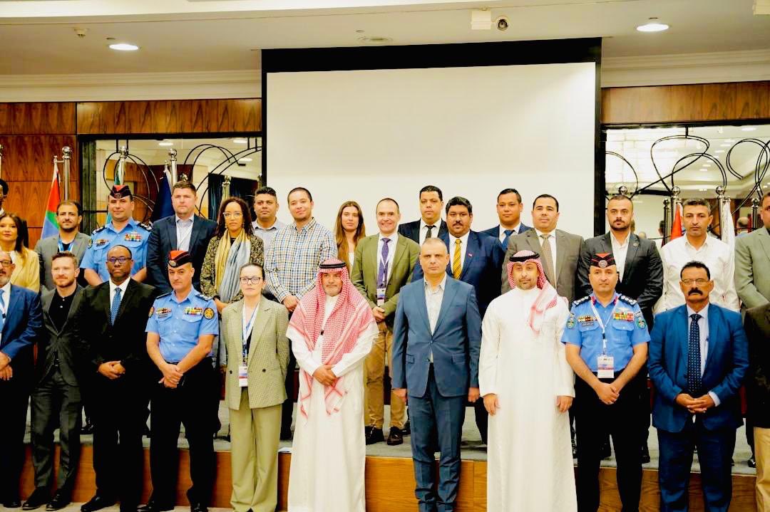 SONNALIVE's tweet image. Somalia’s CID chief, Brig. Gen. Mukhudin, attended a regional security conference in Jordan focused on irregular migration. He presented Somalia’s efforts against smuggling &amp;amp; trafficking crimes and called for stronger regional cooperation.
#Somalia #AntiTrafficking