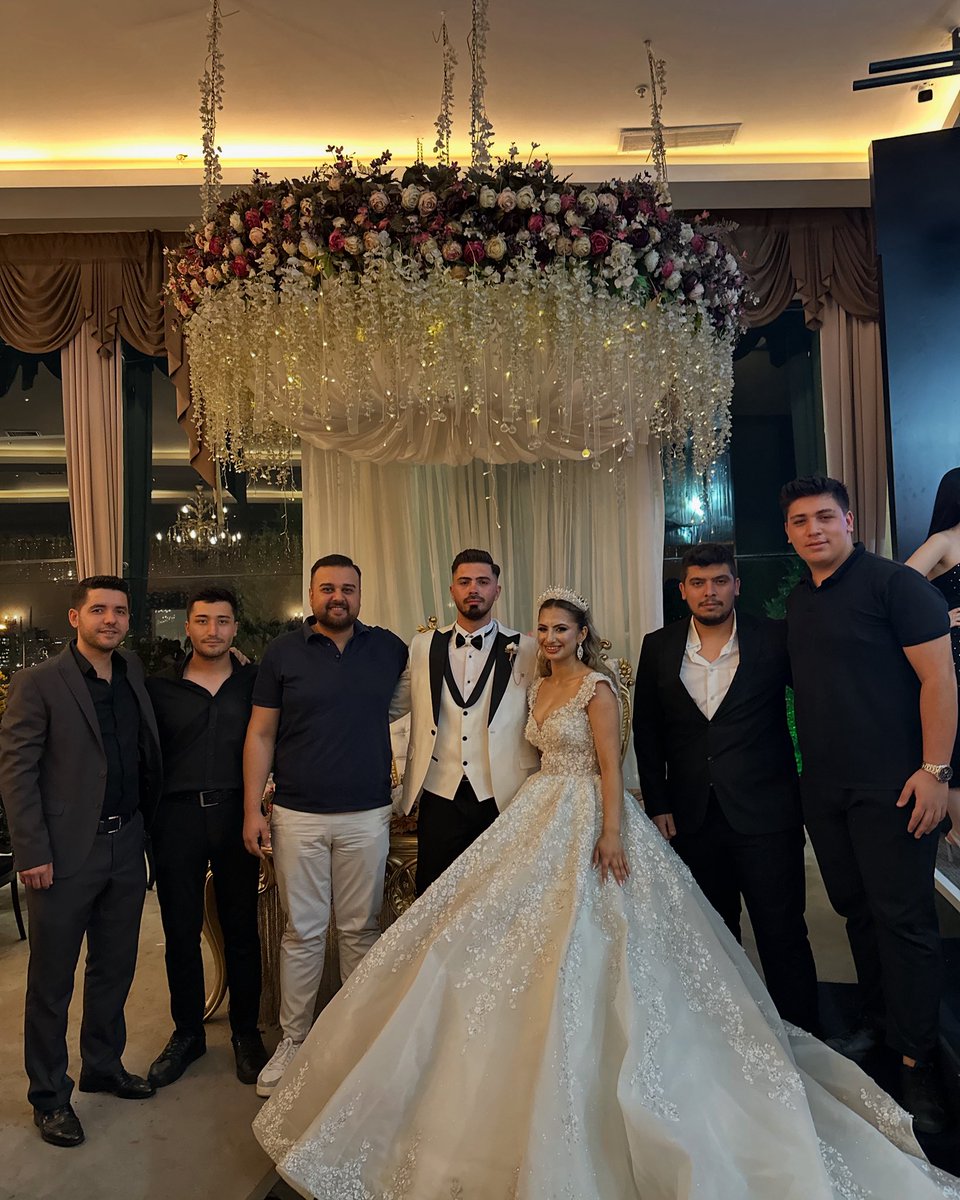 Grubumuzun sevilen simalarından Batuhan Göver kardeşimiz Selin Hanımefendi ile dünya evine girmiştir. Çiftimize bir ömür boyu mutluluklar dileriz.

#GFB06