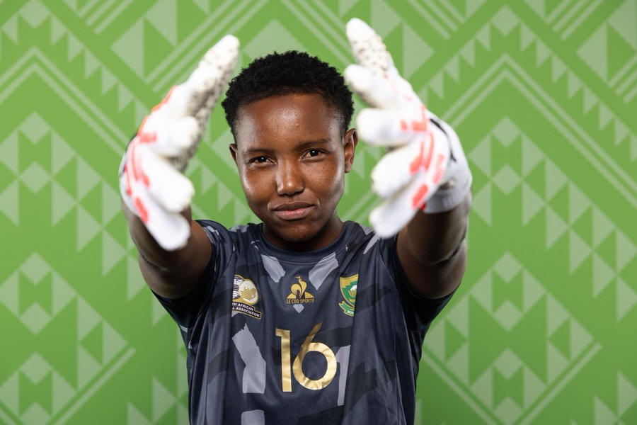 Zikamnyamane's tweet image. Retweet for Andile, like for Swart 🤧 #BanyanaBanyana