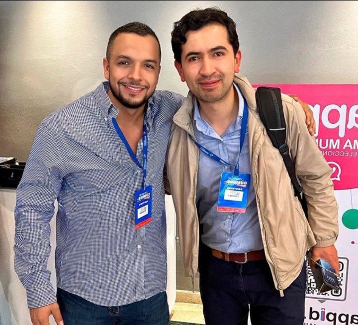 Señor concejal <a href="/Danielbricen/">Daniel F. Briceño</a>

Cuando pone la denuncia por mal uso de bienes de la UNP de parte del concejal Andrés Escobar.

Ya que al parecer usa la camioneta de la UNP como motel Movil.

Quedo atento a su respuesta.