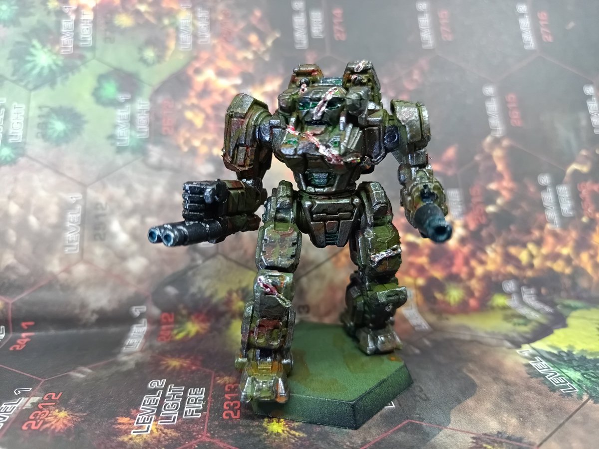 AmarisDidNoBad's tweet image. Executioner "Laser Licked"
#PaintYourMinis #battletech
This was an experiment to see if I could replicate laser weapon damage on a mini.