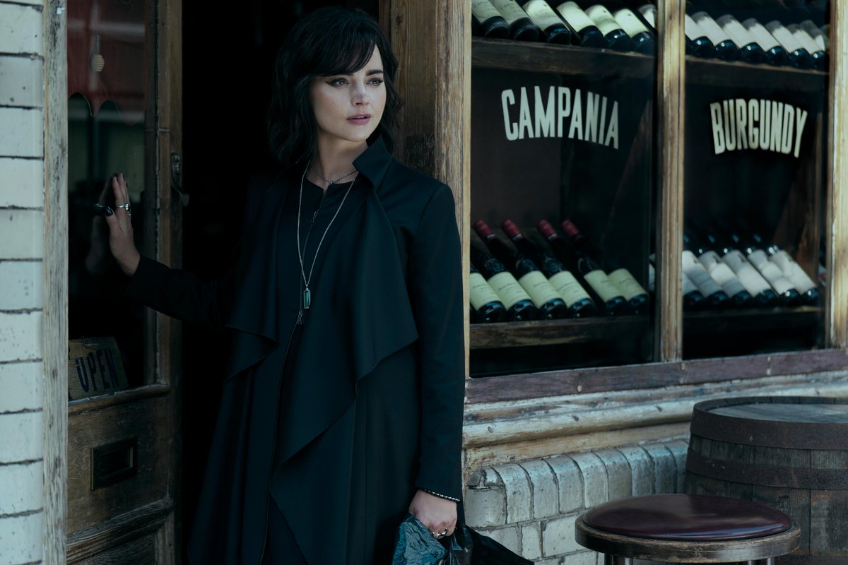Netflix_Sandman's tweet image. Johanna Constantine embarks on yet another dangerous journey for the Dream King. The Sandman Season 2 Vol. 2 drops in FOUR DAYS.