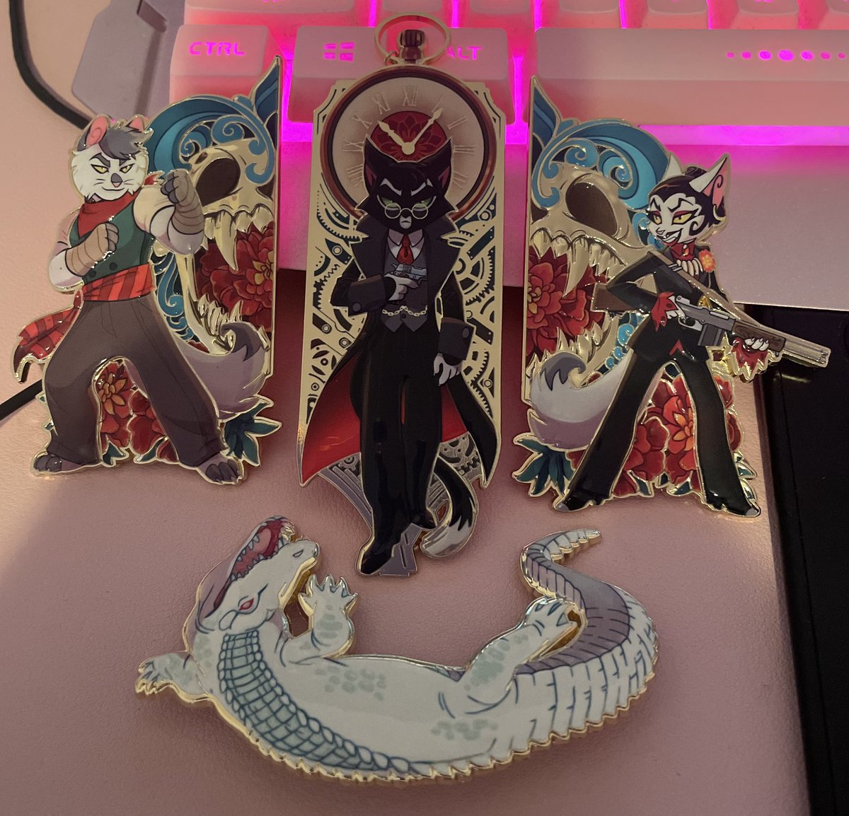 THEYRE HERE!!! AND THEYRE HUGEEEE WTFF !!
#lackadaisy