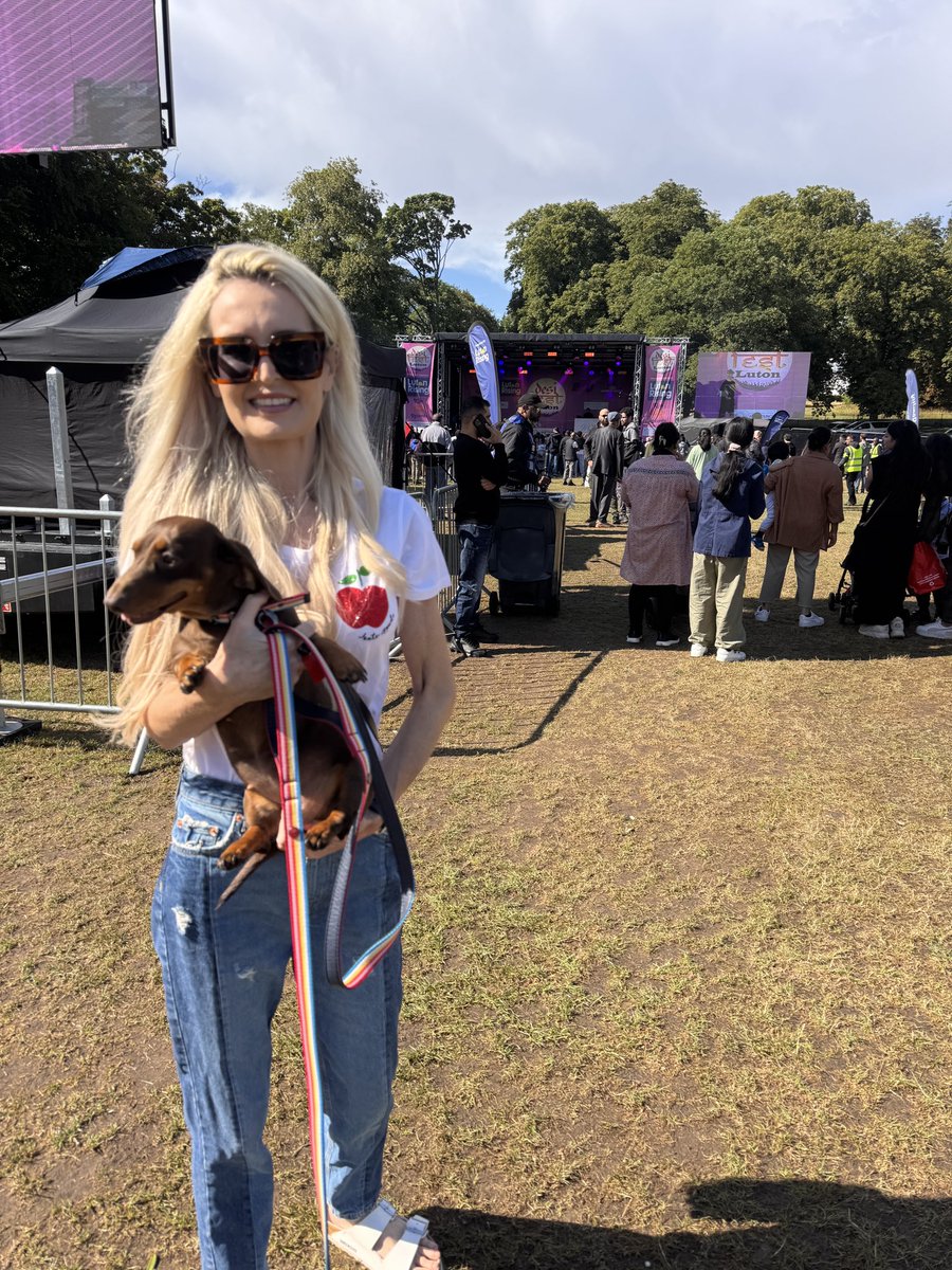 Sinead McNamara (@sineadmcnamara3) on Twitter photo Daschies <a href="/DesifestLuton/">DesiFest Luton</a> Thank you for your hospitality 🧡❤️💜
Thanks <a href="/LutonRising/">Luton Rising</a> for enabling these much-needed community events in our town.
#LoveLuton
#StepForwardLuton Daschies <a href="/DesifestLuton/">DesiFest Luton</a> Thank you for your hospitality 🧡❤️💜
Thanks <a href="/LutonRising/">Luton Rising</a> for enabling these much-needed community events in our town.
#LoveLuton
#StepForwardLuton