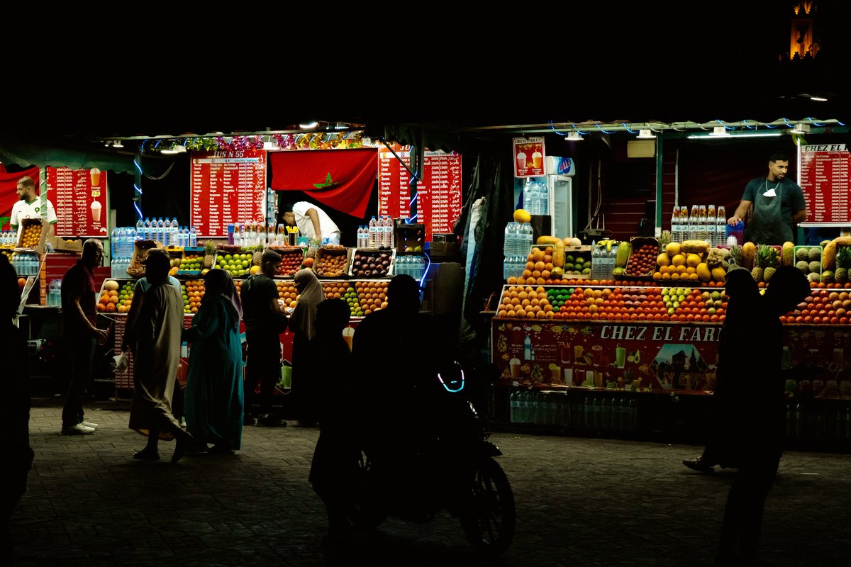 mbhhh_'s tweet image. I walked at night in Marrakech, Morrocco 🎞️